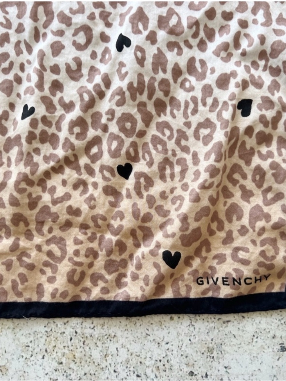 GIVENCHY Bandana Scarf - Picture 4 of 5